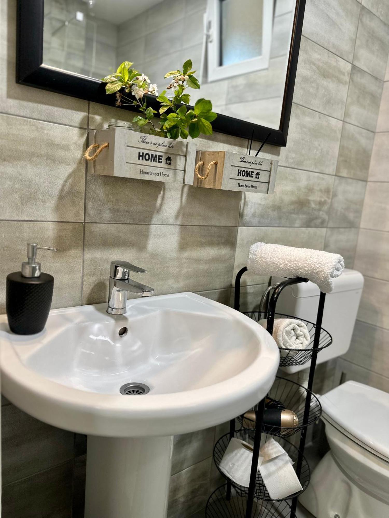 W Apartments Котор Екстер'єр фото